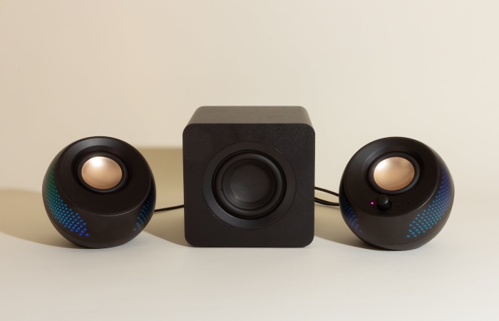 Speakers Write For Us