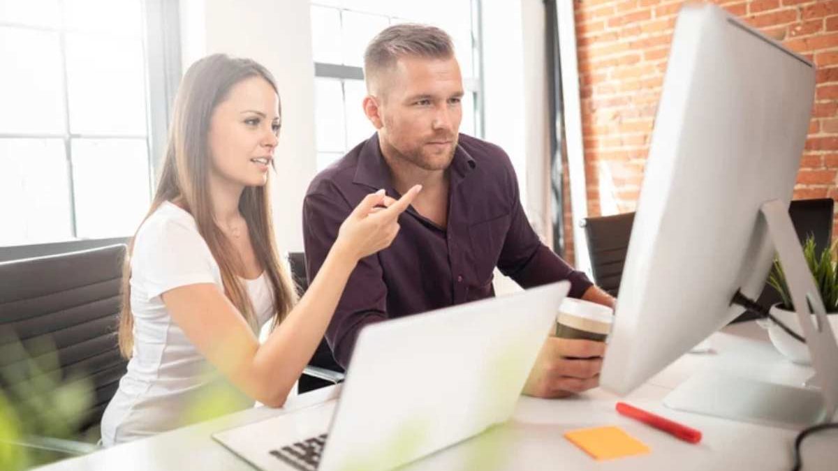 What does a Marketing Intern do? Description, Prepare